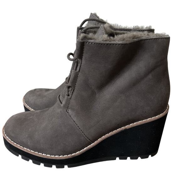 NEW Eileen fisher Alpine Genuine Shearling Wedge Bootie Shadow Size 8 - Picture 1 of 11